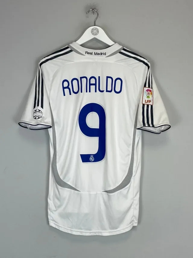 2006/07 REAL MADRID RONALDO #9 HOME SHIRT (M) ADIDAS, Cult Kits