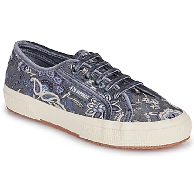 Superga  2750 TAPESTRY  women's Shoes (Trainers) in Grey