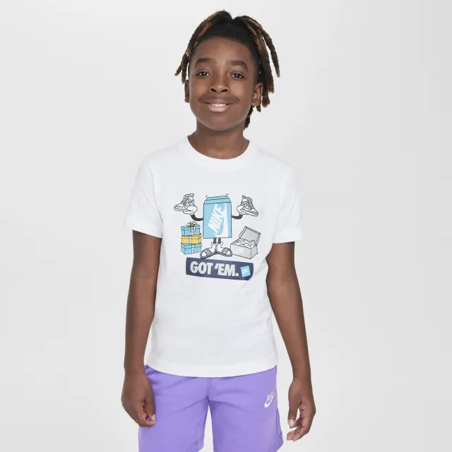 Nike Sportswear Older Kids' T-Shirt - White