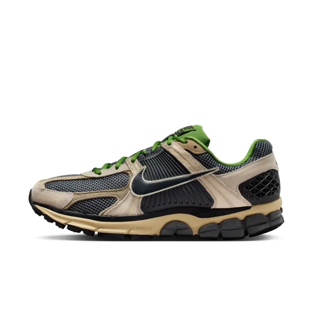 Nike Zoom Vomero 5 Men's Shoes - Brown
