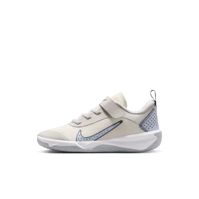 Nike Omni Multi-Court Younger Kids' Shoes - Grey - Recycled Content Minimum