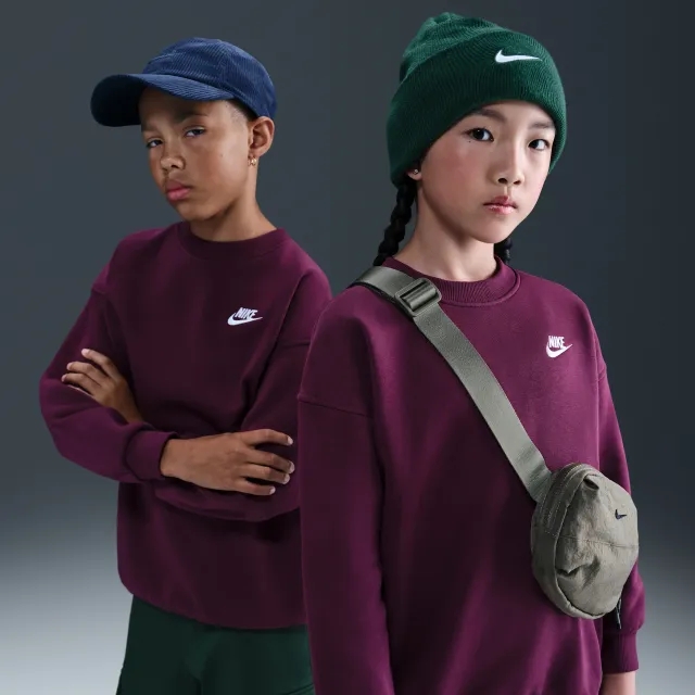 Nike Sportswear Club Fleece Older Kids' Oversized Sweatshirt - Red - Fleece > Club Fleece