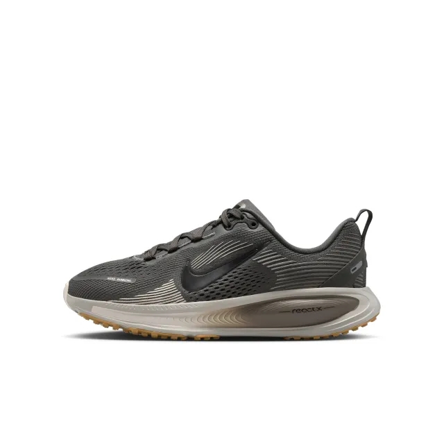 Nike Vomero 18 Older Kids' Road Running Shoes - Brown - Recycled Content Minimum