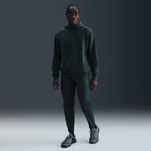 Nike Pro Training Men's Dri-FIT Trousers - Green - Sustainable Materials